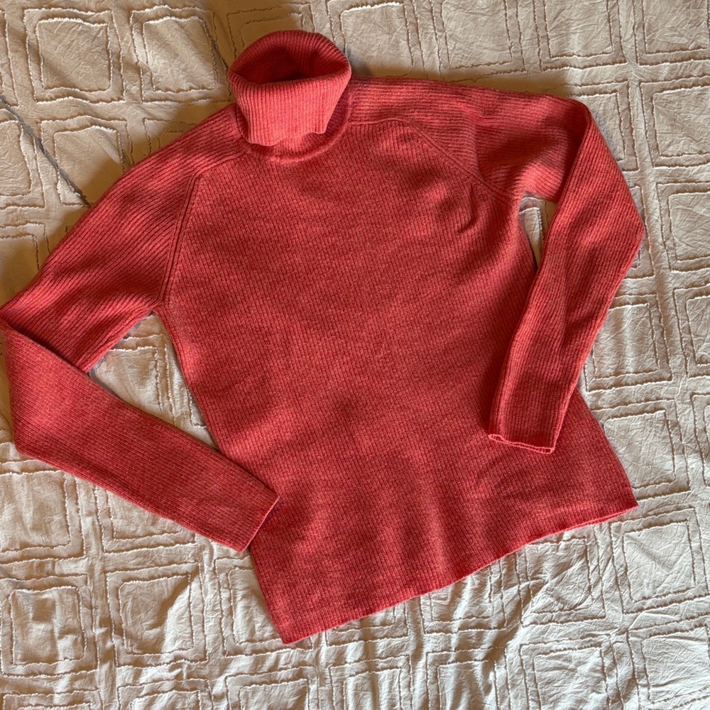 Women's 100% Wool Red Turtleneck Sweater